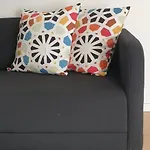 Free Parking & 5min Walk To Subway Apartmán