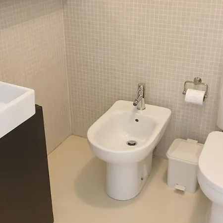 5min Walk From Subway Station & Free Parking Apartamento Lisboa