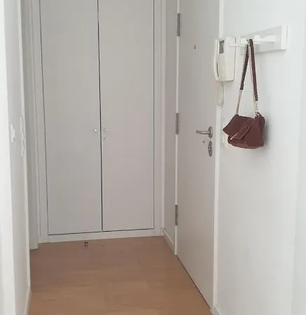 Free Parking & Self Check-In & 5Min Walk Subway Apartmán Lisboa