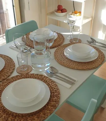 Free Parking & 5min Walk To Subway Lisboa