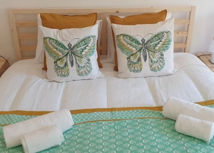 Apartment Free Parking & 5min Walk To Subway *